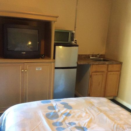 Palace Inn Motel Sarnia Buitenkant foto