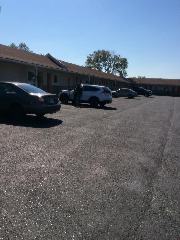 Palace Inn Motel Sarnia Buitenkant foto